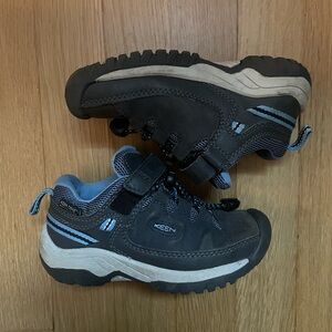 Keen Kids' Charcoal and Sky Blue Sneakers toddler size 9